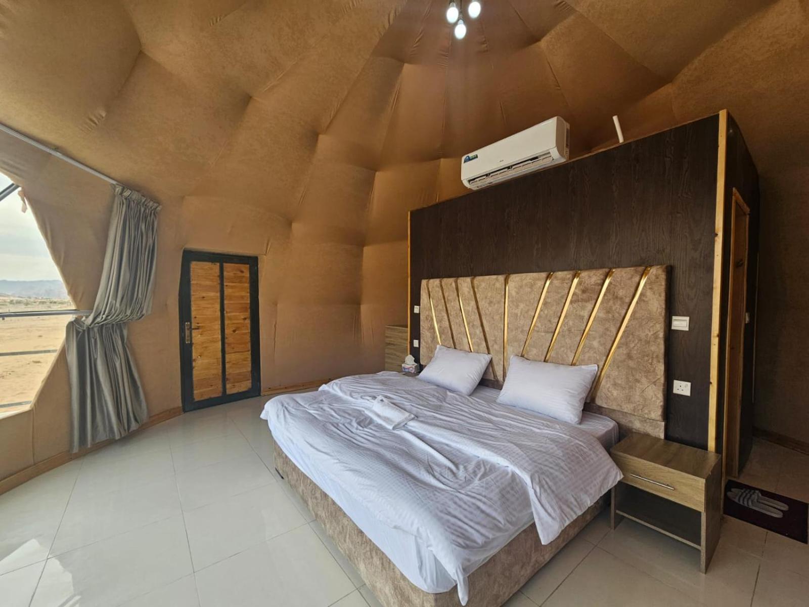 Salma Desert Camp Luxury tent *