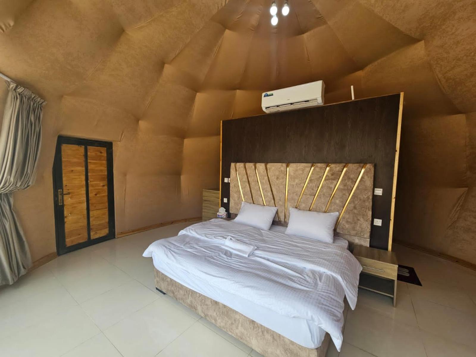 Luxury tent Salma Desert Camp Wadi Rum
